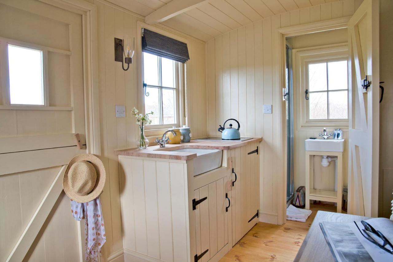 Villa The Hut à Ashbourne  Extérieur photo
